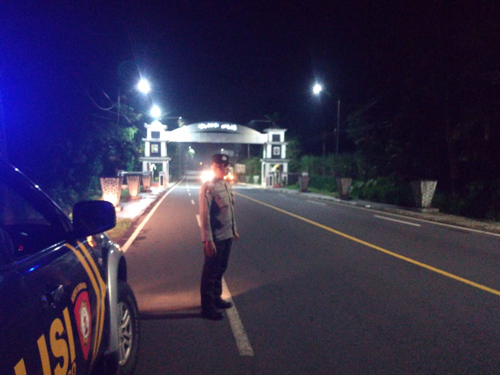 Patroli Malam Hari Polsek di Sepanjang Jalan Raya Ranuyoso Antisipasi Kejahatan Jalanan