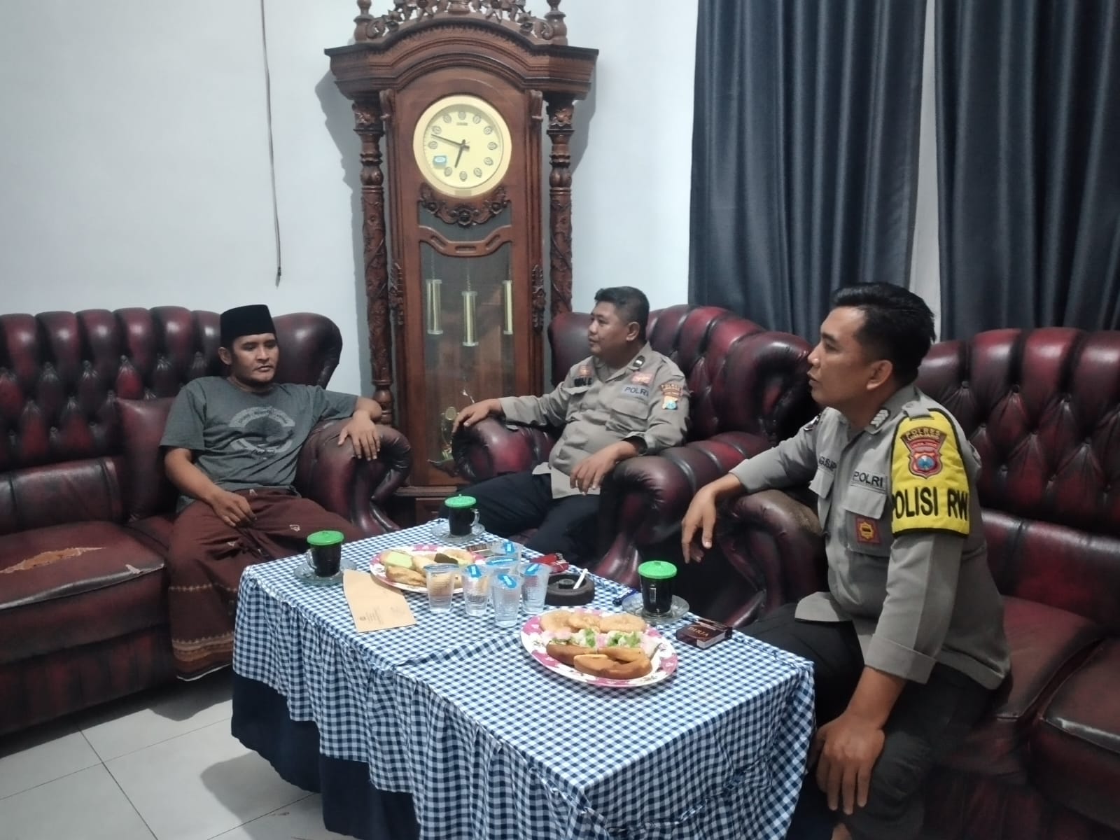 Polsek Ranuyoso Rutin Lakukan Patroli Sambang Desa