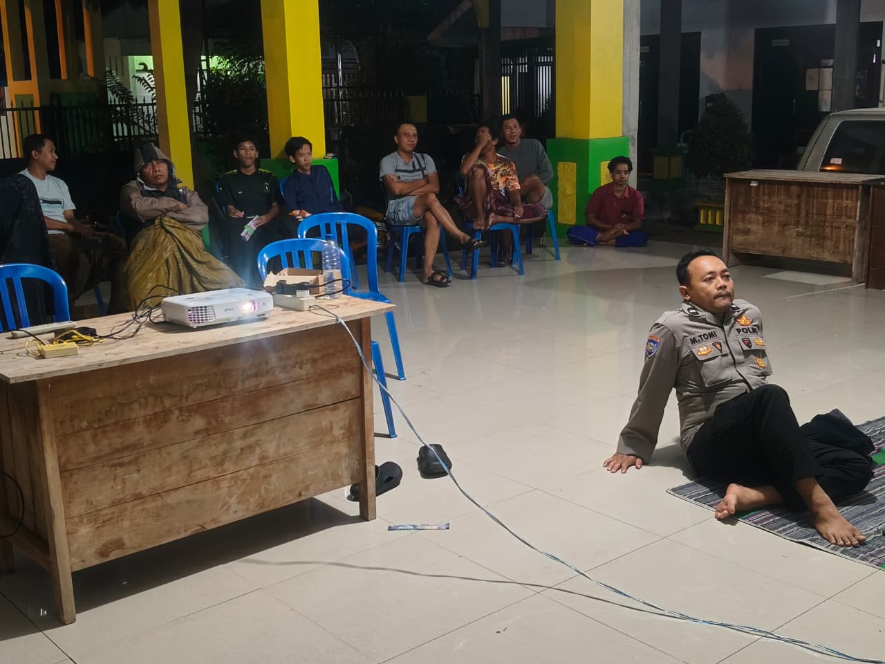 Polmas Desa Sumberejo Gelar Nobar Piala Dunia 2026 Bersama Masyarakat