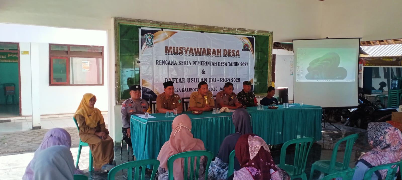 Kapolsek Jatiroto Hadiri Musdes Penyusunan RKP Desa Kaliboto Kidul, Dorong Sinergi Wujudkan Pembangunan Desa