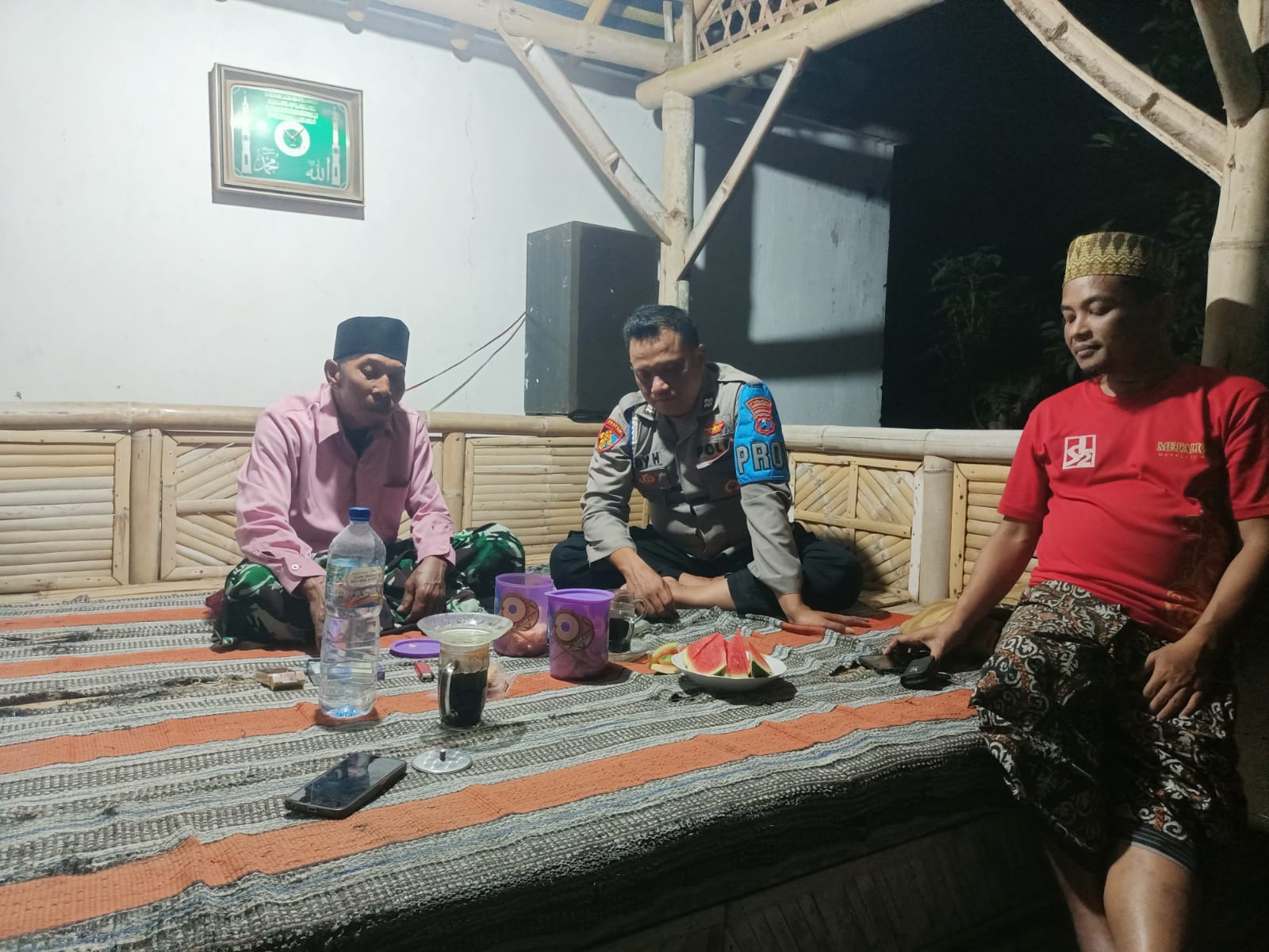 Patroli kewilayahan di sejumlah titik rawan di wilayah hukum Kecamatan Tekung,
