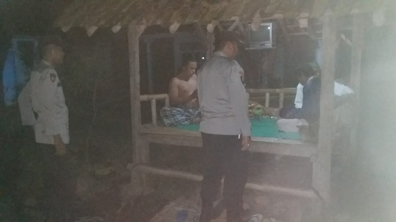 Sambang Warga Kamling, Polsek Tempeh Perkuat Sinergi Masyarakat dalam Menjaga Keamanan Lingkungan Permukiman