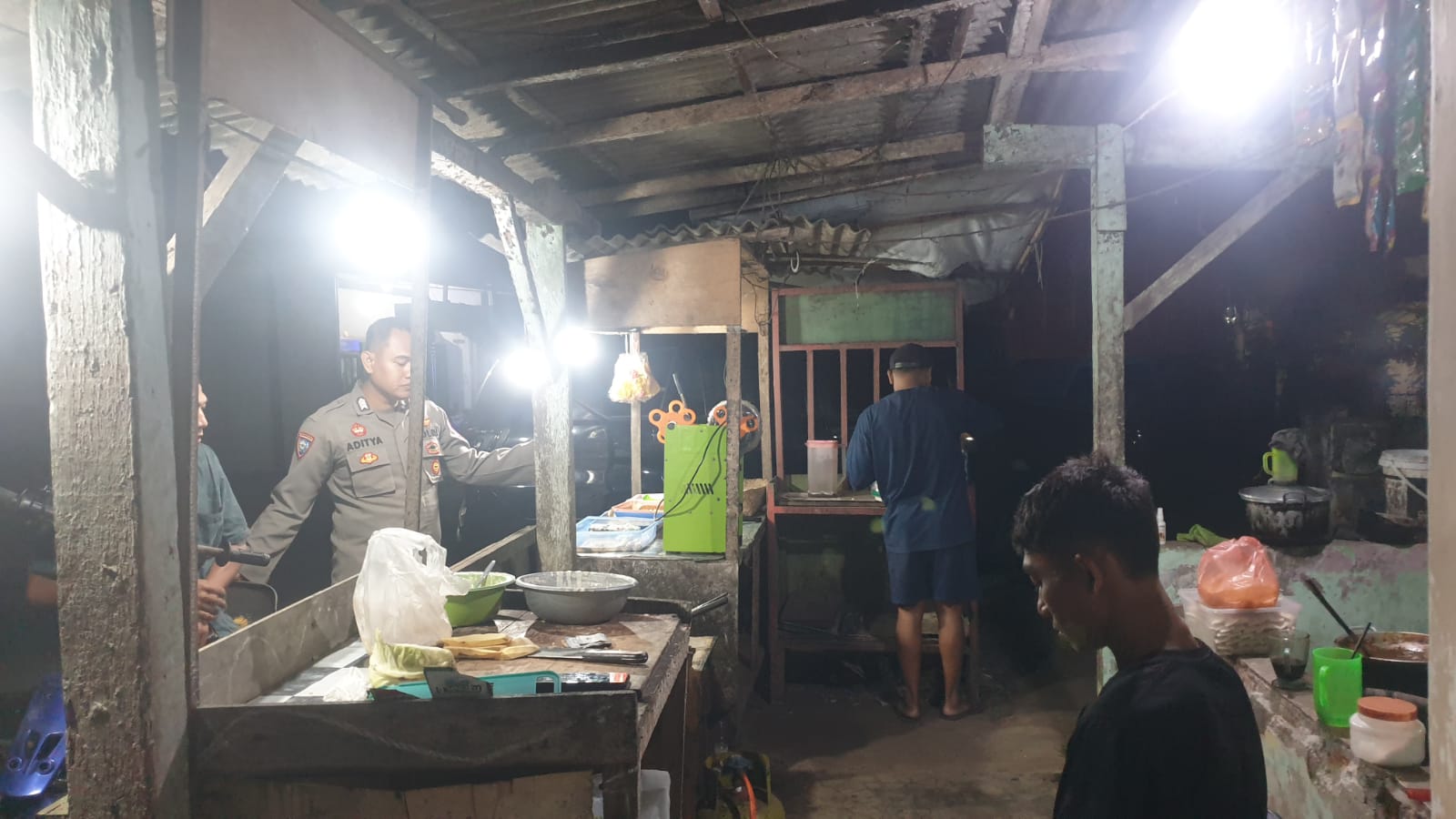 Patroli Dialogis Polsek Rowokangkung, Wujud Kehadiran Polri dalam Menciptakan Kamtibmas Kondusif di Tengah MasyarakatTingkatkan Kepercayaan Masyarakat