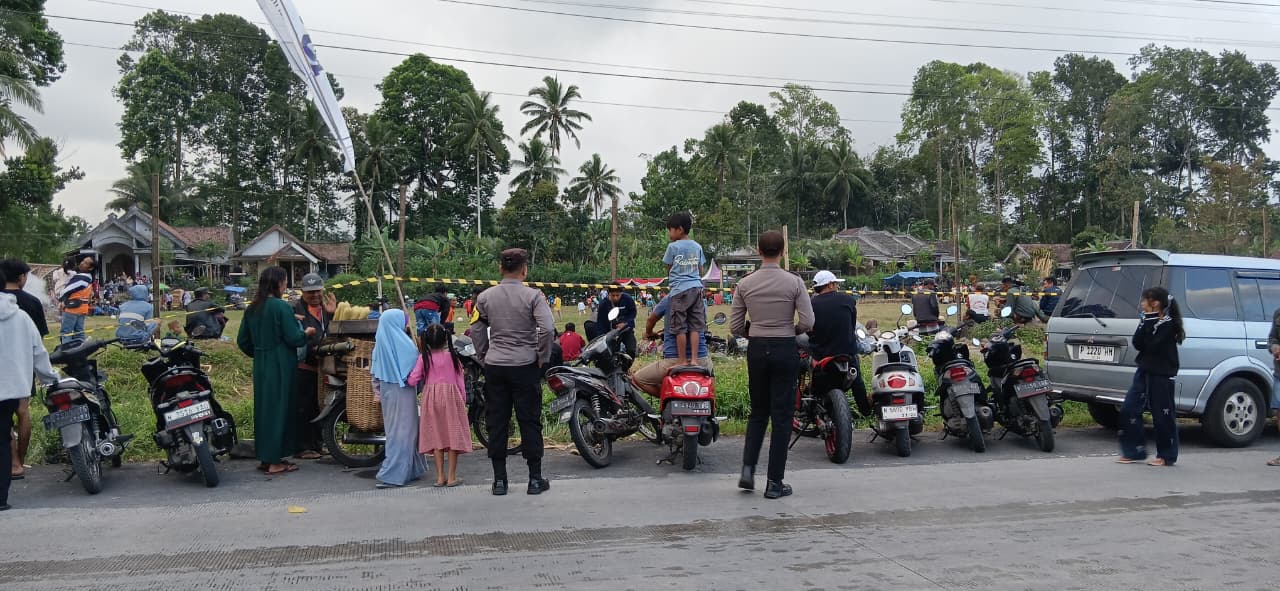 Polsek Candipuro Amankan Turnamen Kades Cup Sumberwuluh 2026, Pertandingan Berlangsung Aman dan Sportif