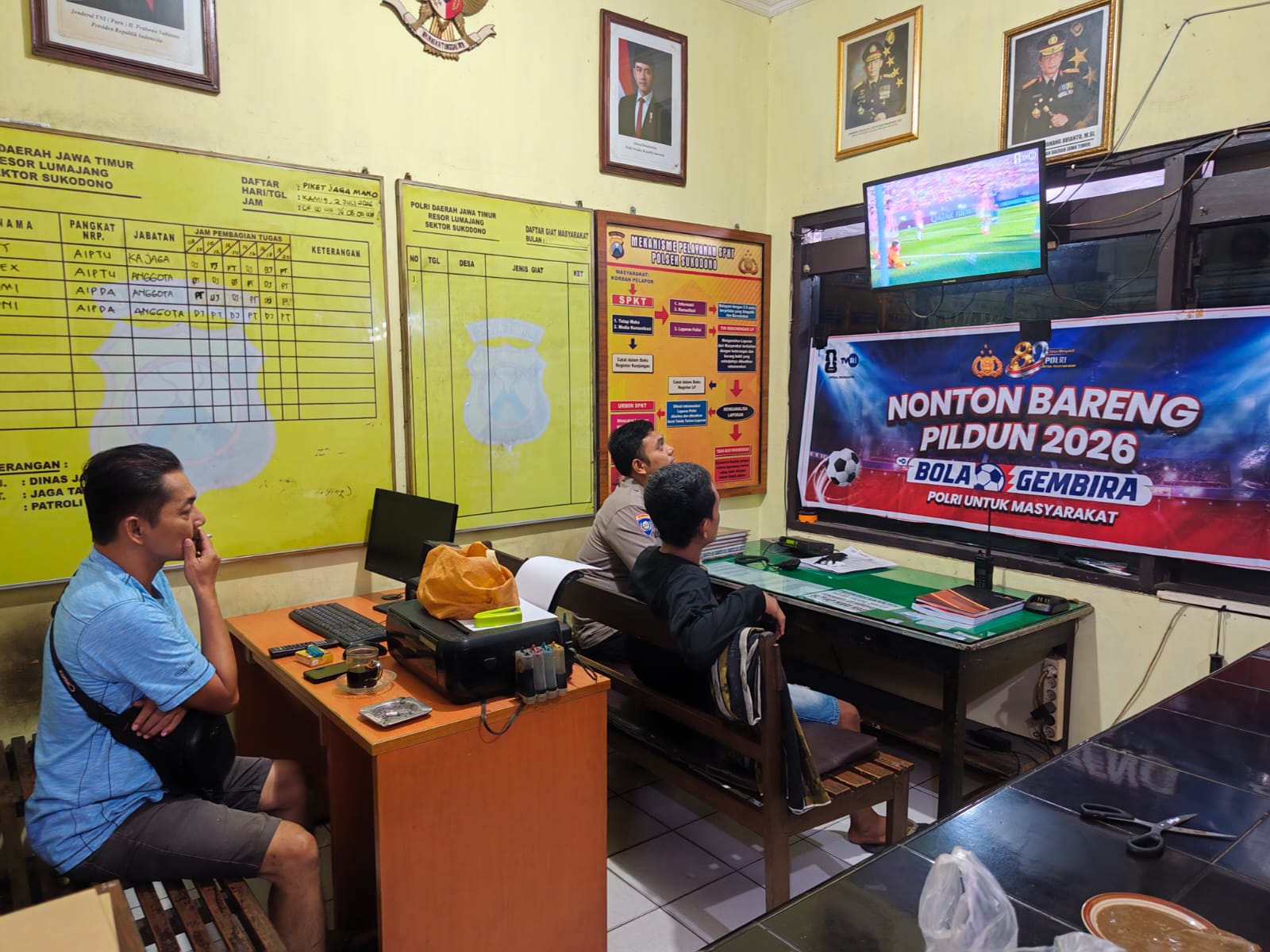 Prancis VS Maroko, Polsek Sukodono Nobar Piala Dunia 2026 Bersama Masyarakat