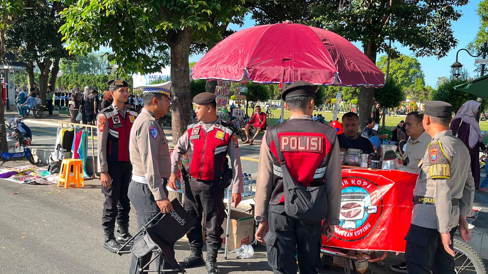 Patroli Perintis Presisi Sat Samapta Polres Lumajang Amankan Car Free Day dari Aksi Kriminalitas