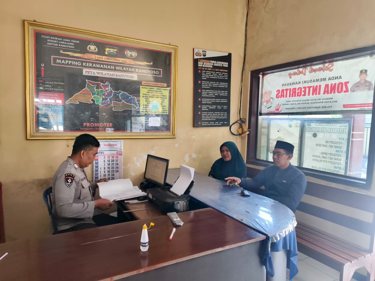 Pelayanan Cepat dan Humanis, Polsek Ranuyoso Permudah Pengurusan Surat Kehilangan dan SKCK