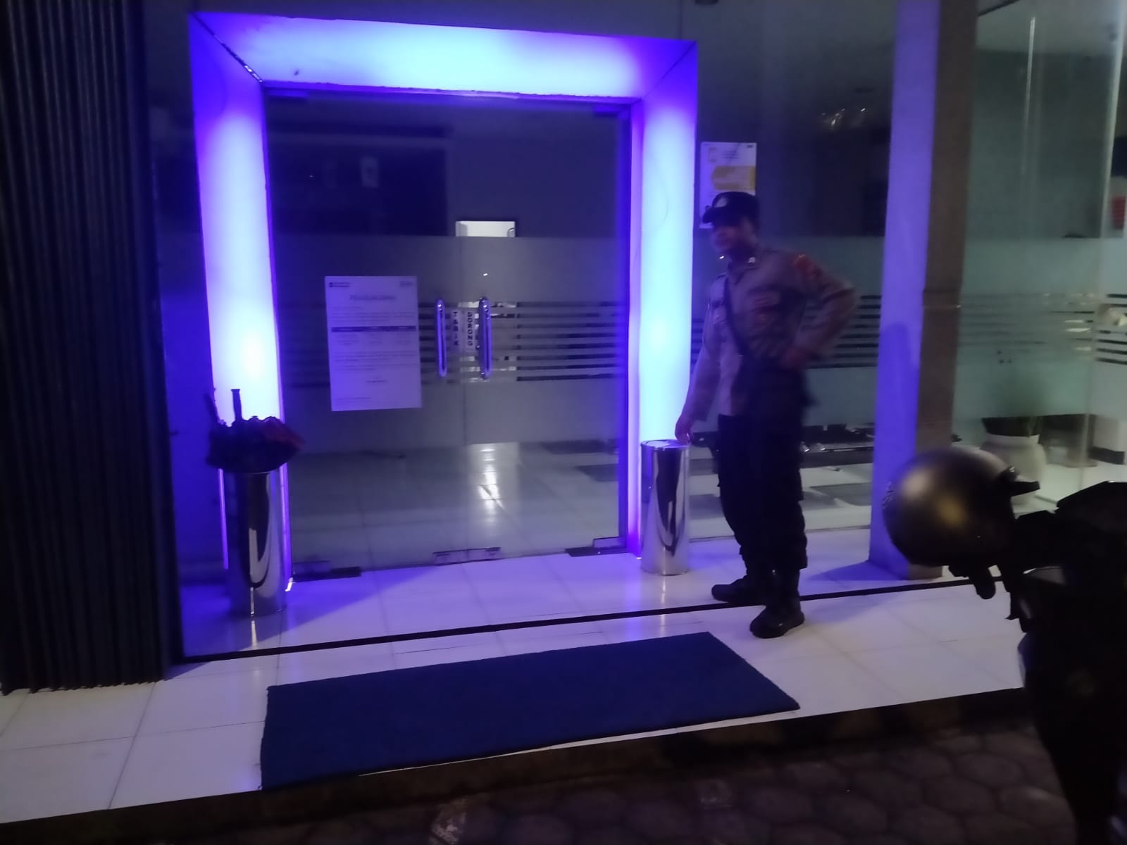 Patroli Rutin Polsek Ranuyoso di Kawasan Perbankan untuk Cegah Kriminalitas
