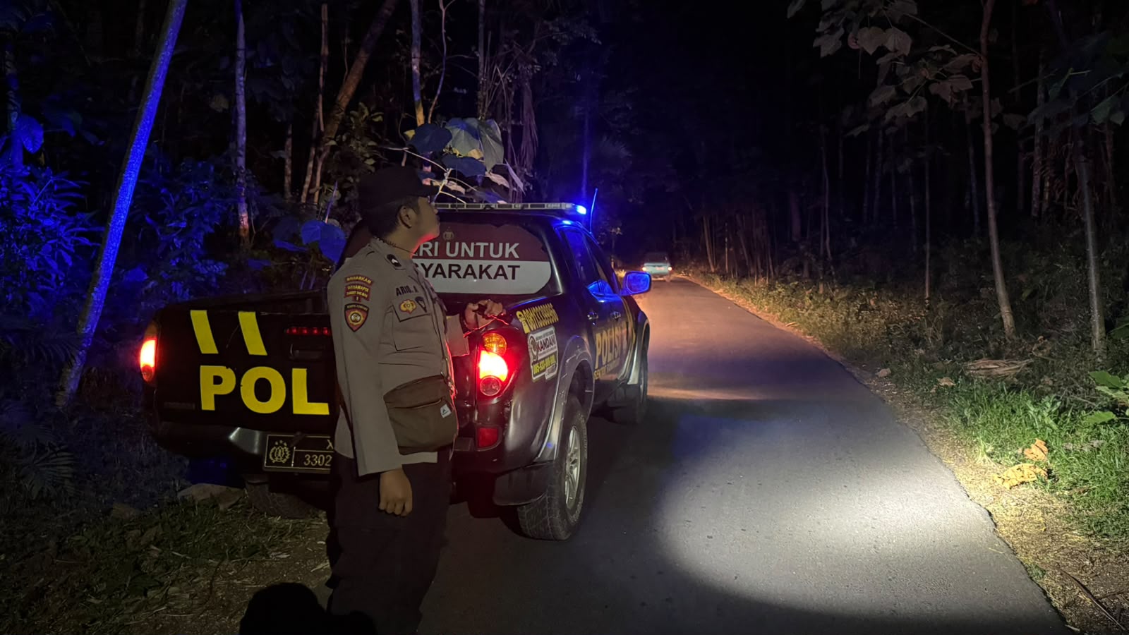 Patroli Membirukan Langit, Polsek Ranuyoso Sasar Jalur Rawan Kriminalitas Tengah Malam