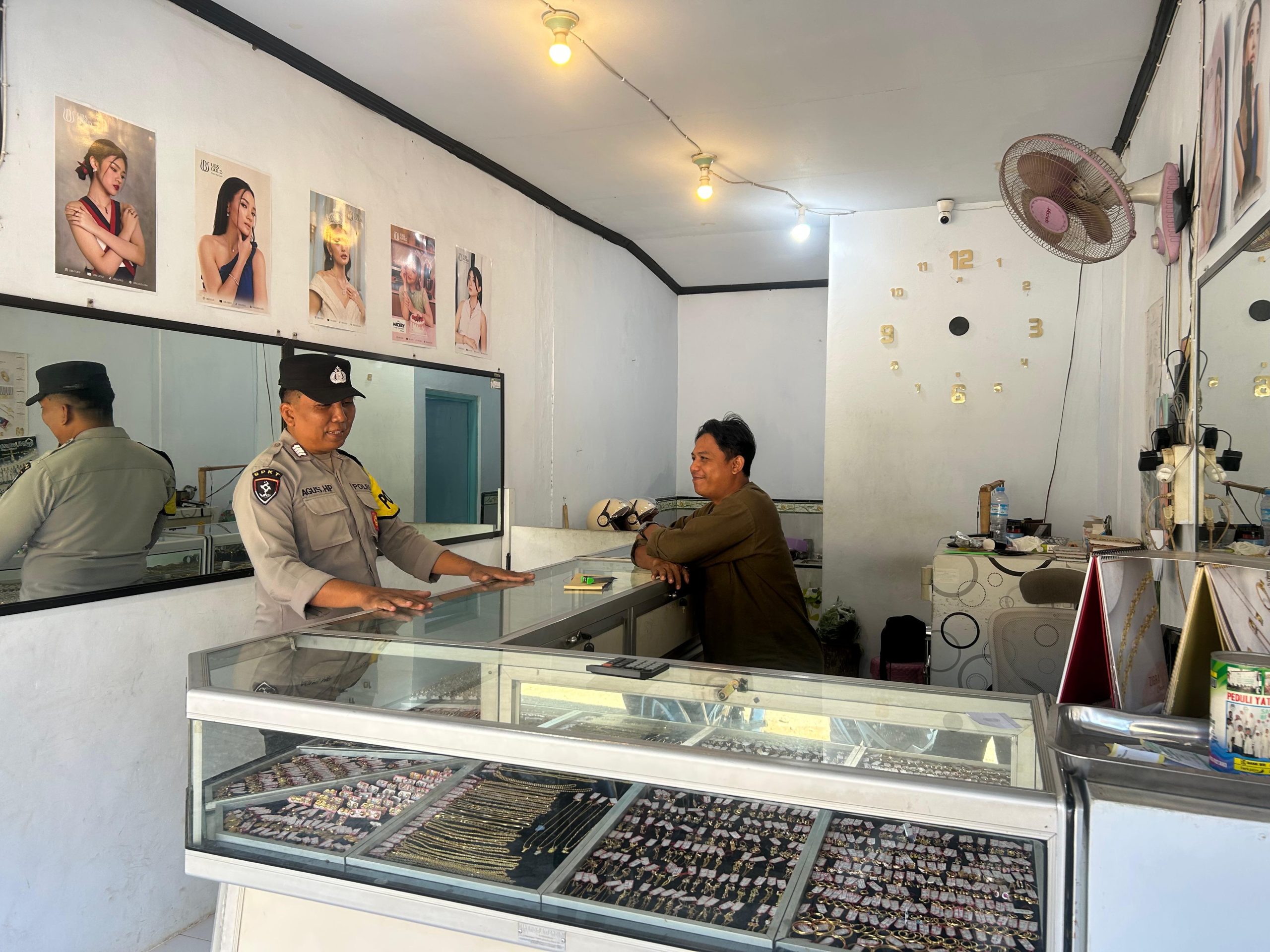 Dialogis dan Sosialisasi Call Center 110 di Kawasan Pertokoan