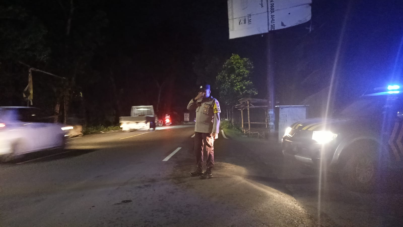 Patroli Malam Hari Polsek di Sepanjang Jalan Raya Ranuyoso Antisipasi Kejahatan Jalanan