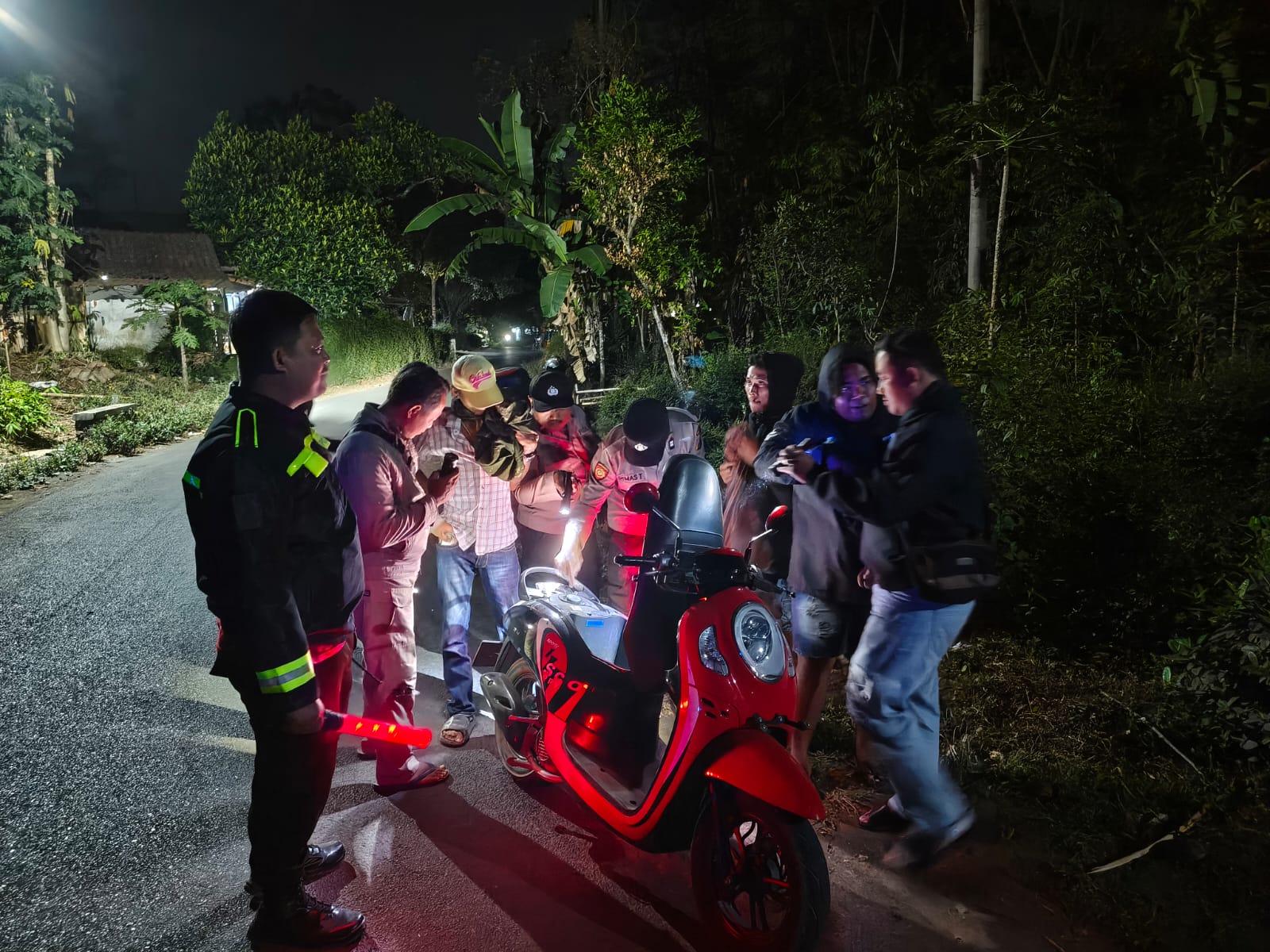 Patroli KRYD Polsek Klakah Sasar Daerah Rawan Kriminalitas dan Obyek Vital